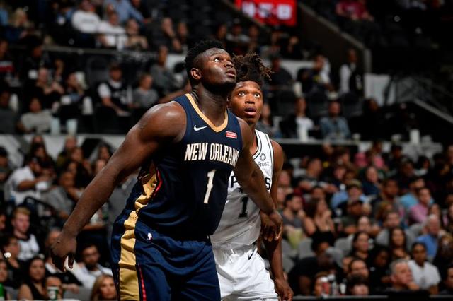  锡安复出首战惊艳扣篮，鹈鹕主场力克黄蜂终结五连败